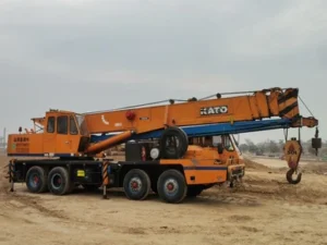 Industrial Crane Services for Oil, Gas, and Industrial Projects in Pakistan